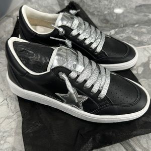 Vintage Havana Sneakers